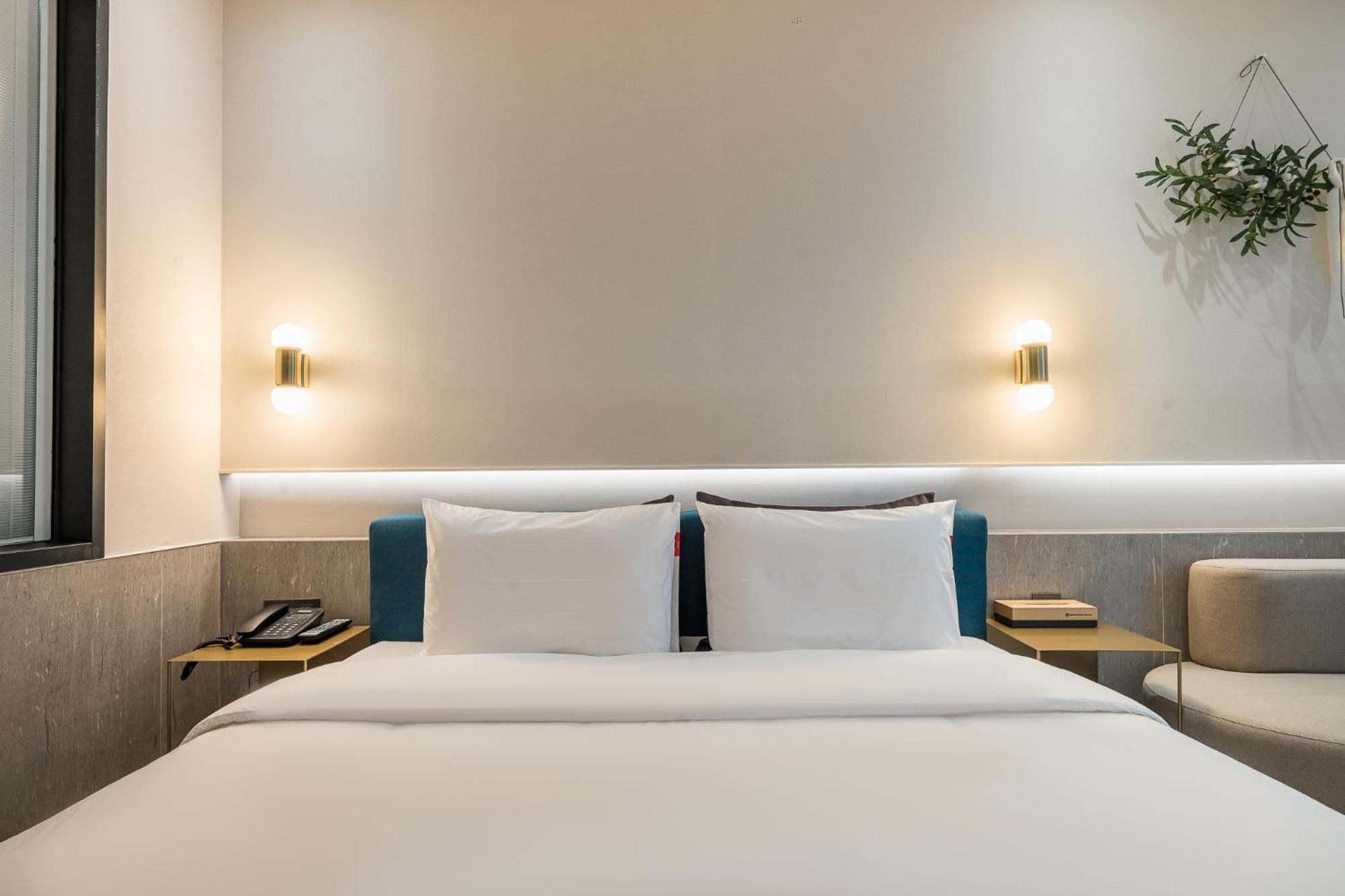 Brown Dot Hotel Changwon Esterno foto