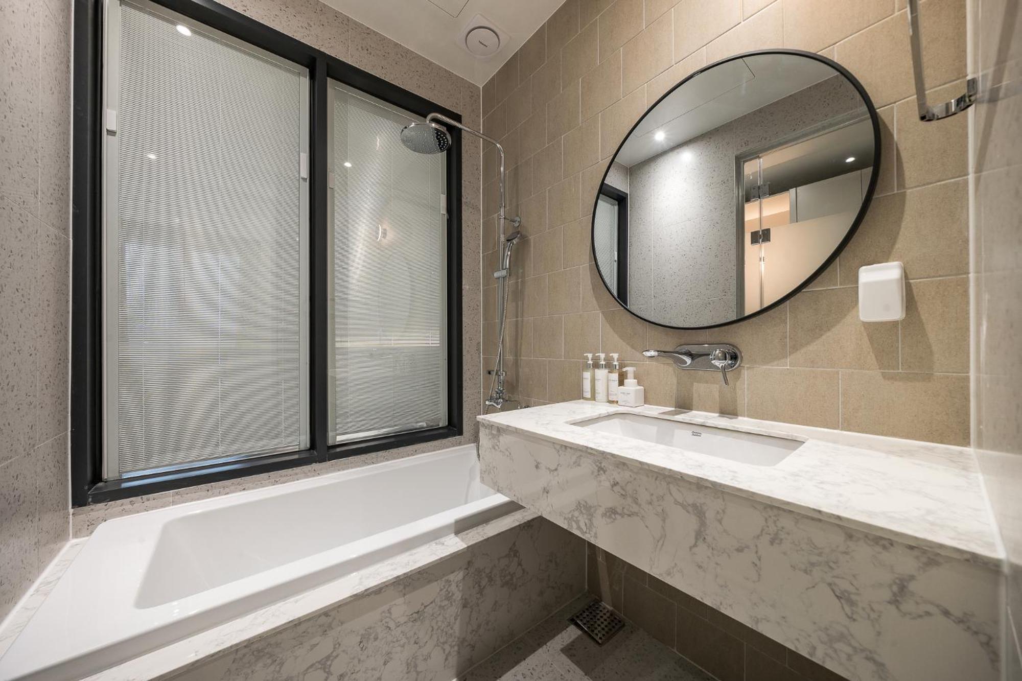 Brown Dot Hotel Changwon Esterno foto