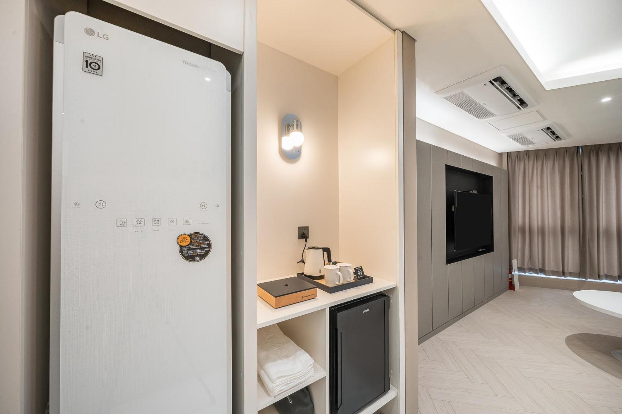 Brown Dot Hotel Changwon Esterno foto